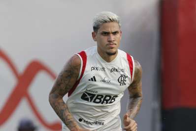 Pedro tranquiliza torcedores nas redes sociais após assalto sofrido pelo irmão