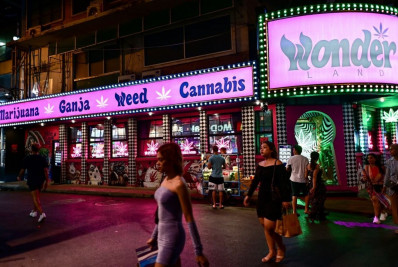Menos de dois anos após a legalização, Tailândia afirma que proibirá novamente o uso de maconha; entenda