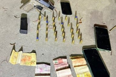 Homem é preso com arma e munições em Cabo Frio