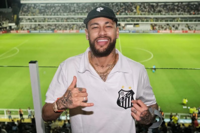 Neymar assistirá clássico entre Santos e Corinthians na Vila Belmiro
