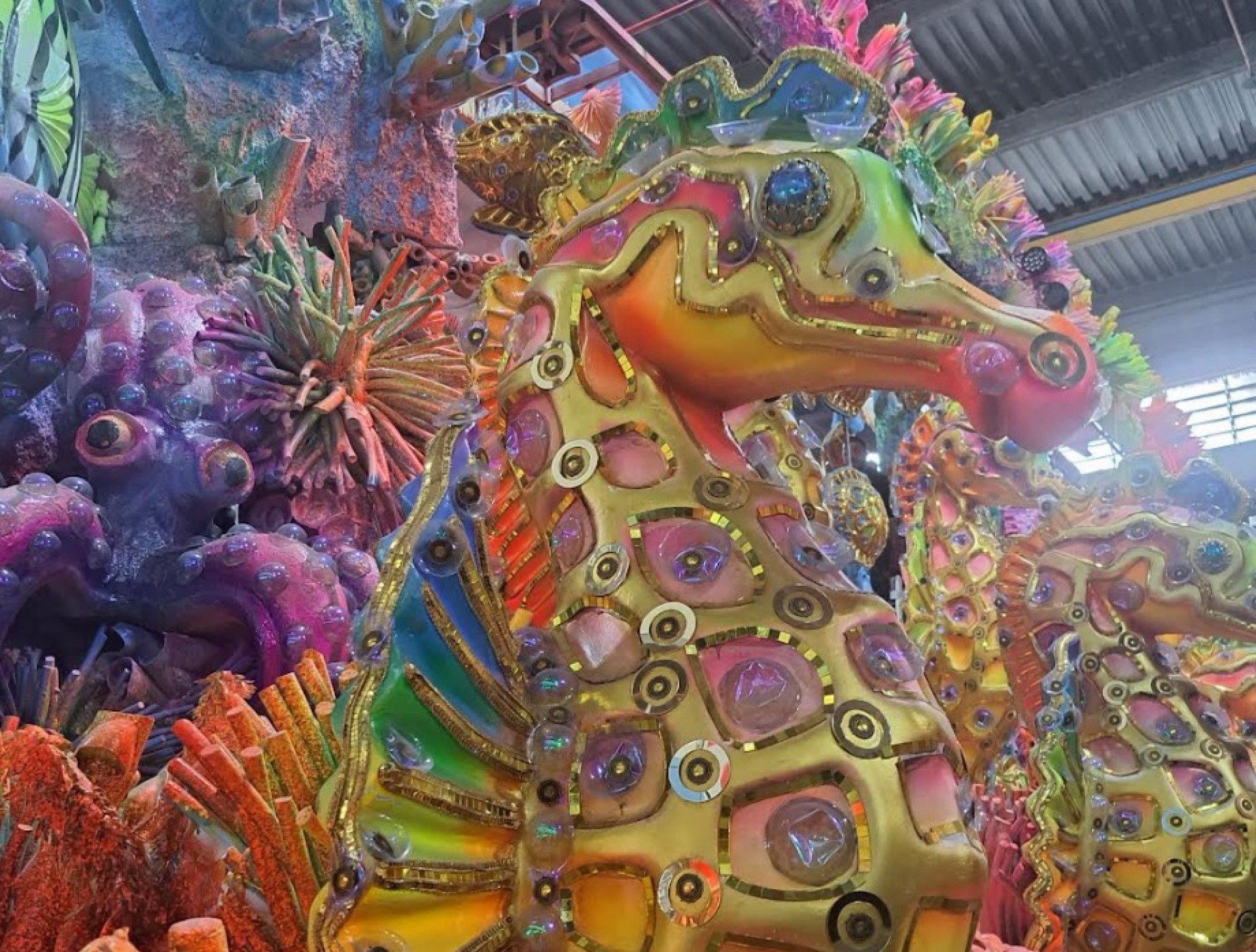 Alegoria da Vila Isabel para o Carnaval 2024 - Raphael Lacerda / Site Carnavalesco