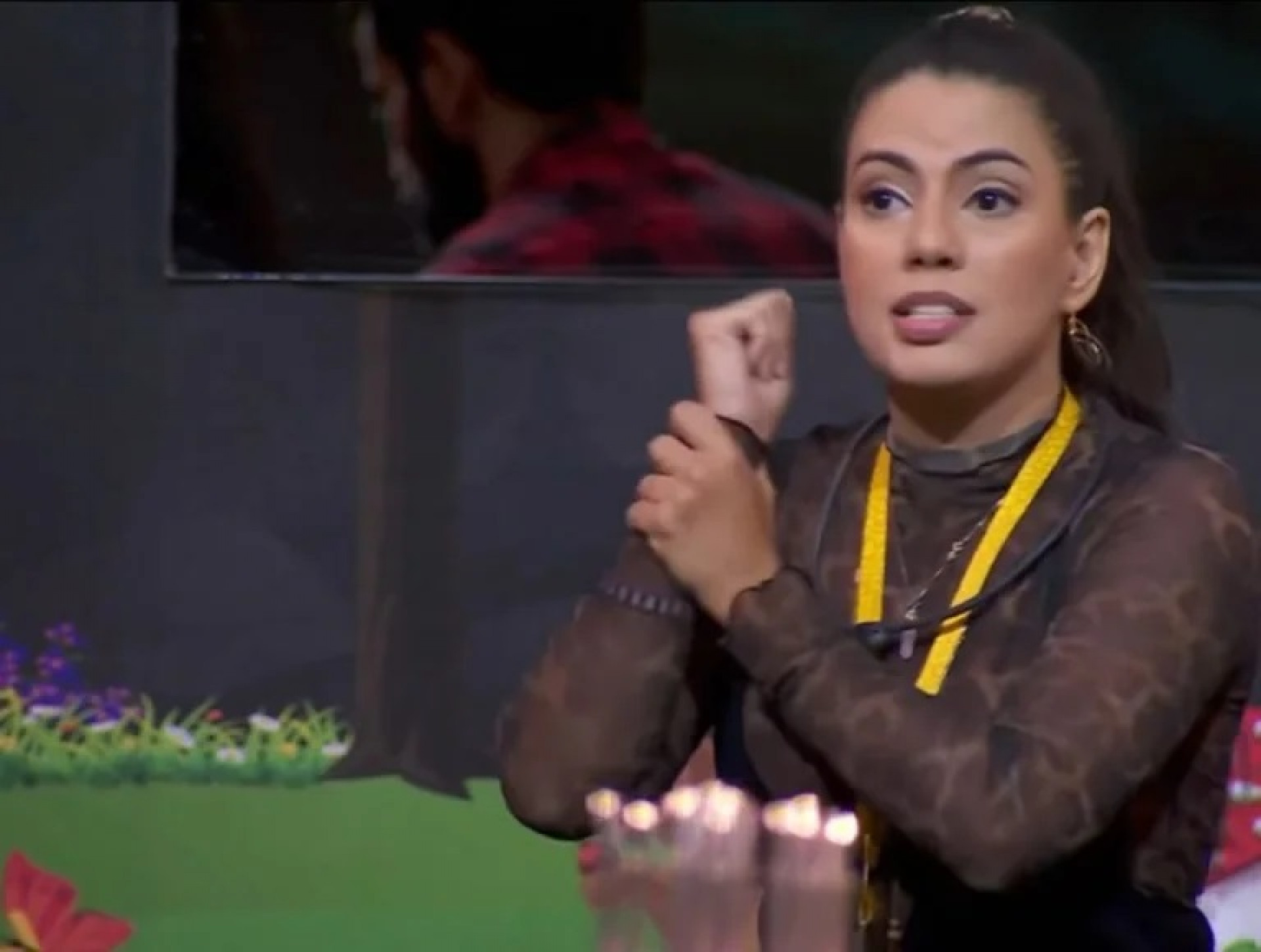 Fernanda diz que prefere arrancar a mão a ficar perto de Beatriz - Reprodução