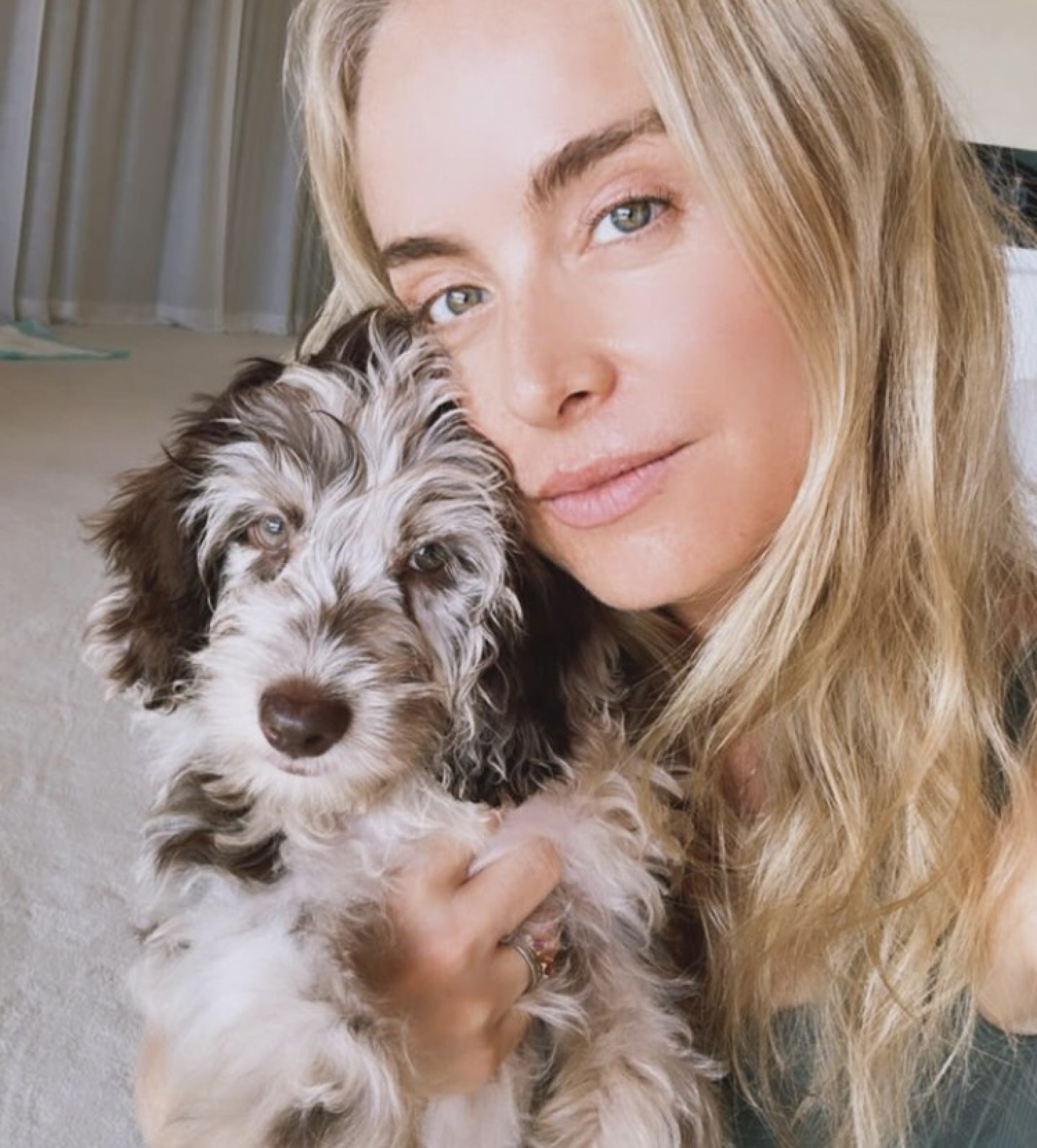 Angélica e Tereza, sua nova cachorrinha - Reprodução / Instagram