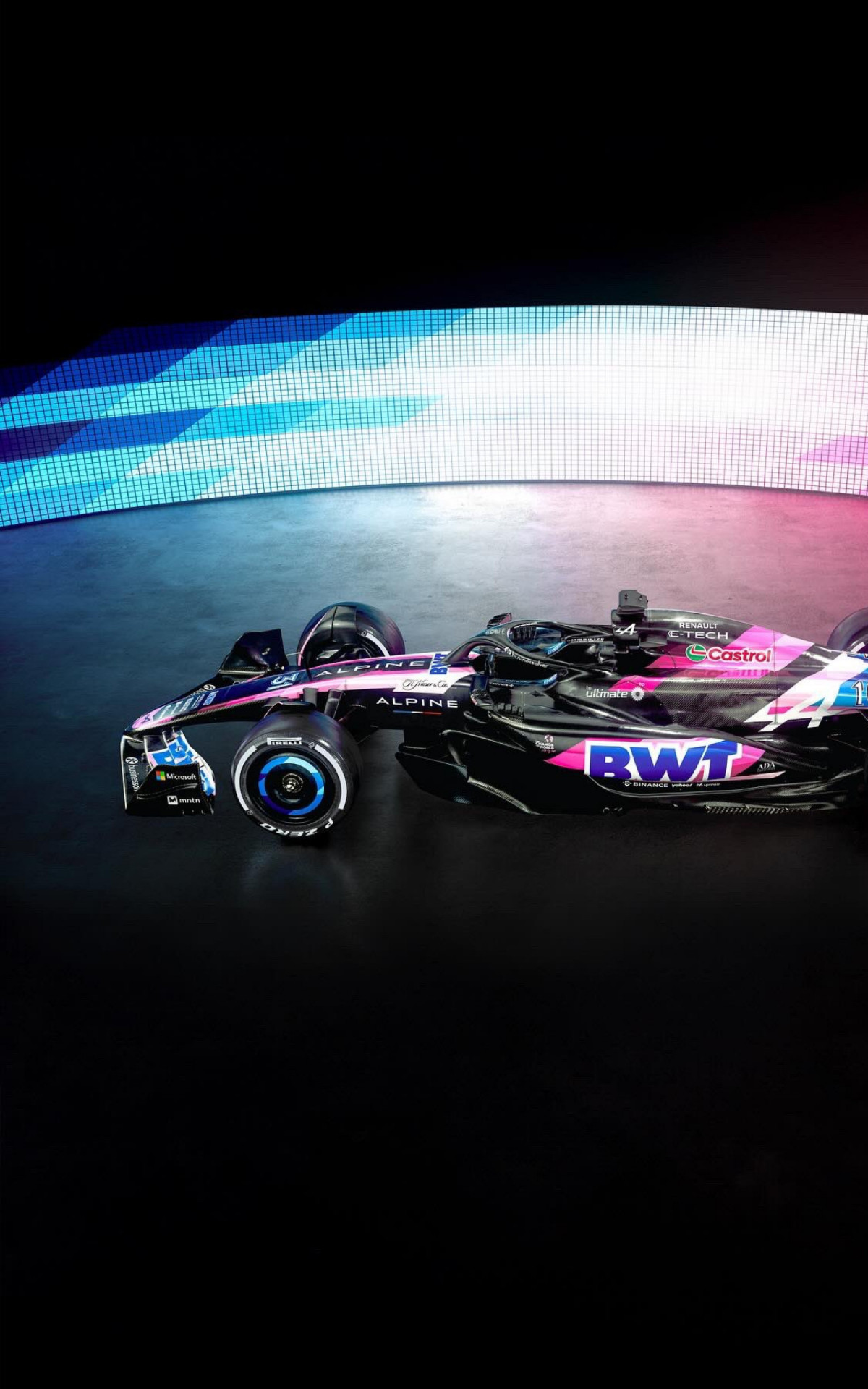 O modelo A524 da Alpine deixa de lado o azul de 2023 e aposta no preto com rosa