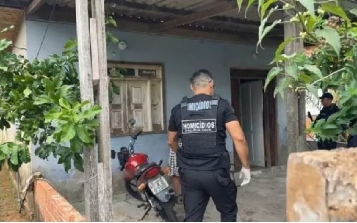 Policiais civis do Acre estiveram na residência de Cauã  - Foto: Reprodução/Internet