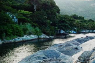 Adolescente quase morre afogado no canal de Itaipuaçu