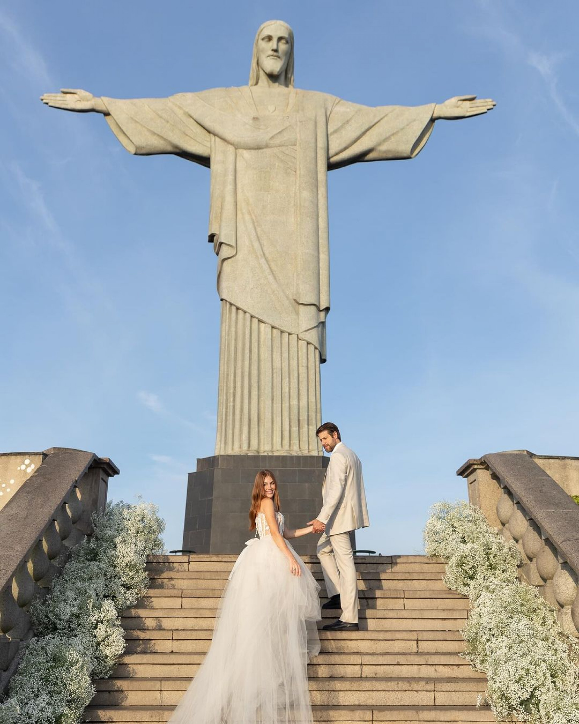 Mari Maria e marido, Rudy, renovam votos de casamento no Cristo Redentor - @sabrinavasconcelosphotos