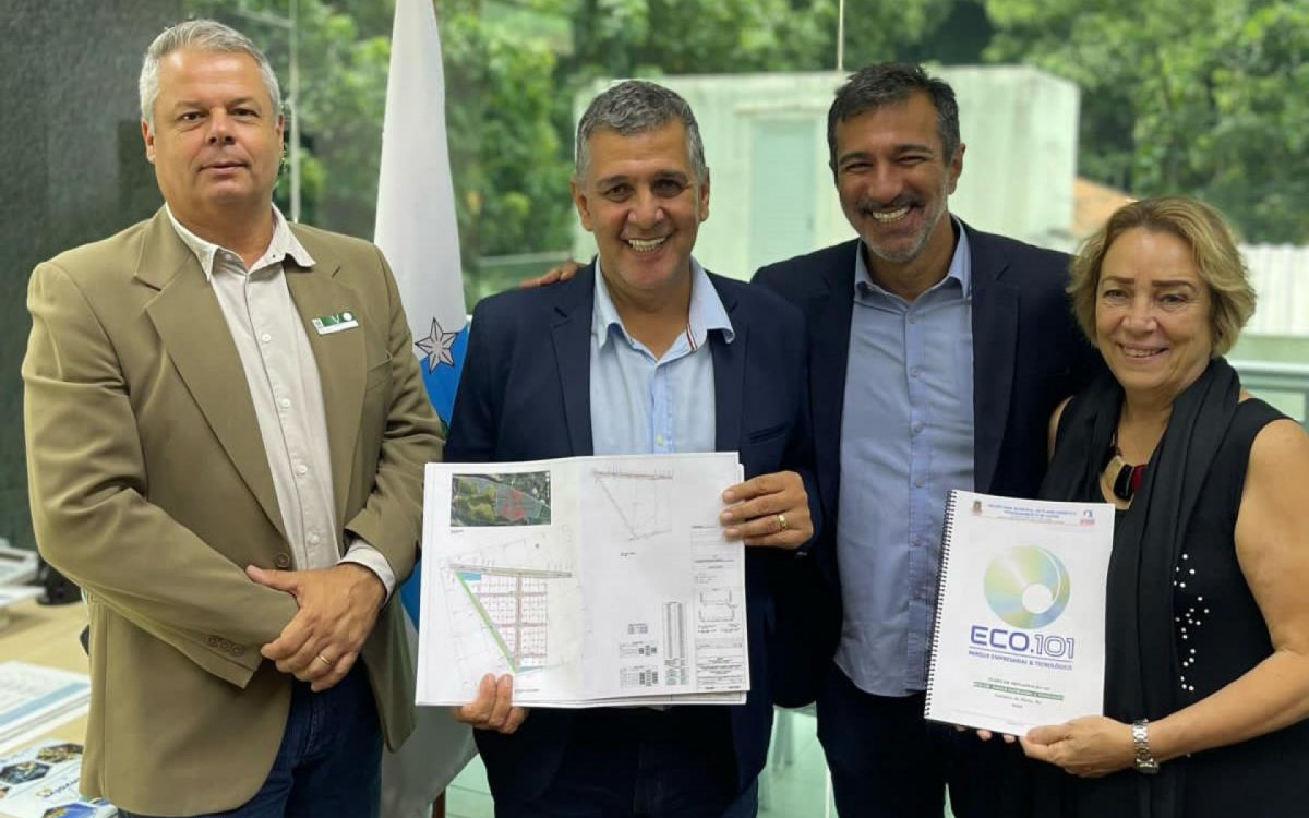 Prefeito entrega projeto do Parque Empresarial e Tecnológico de Casimiro de Abreu ao Governo do Estado