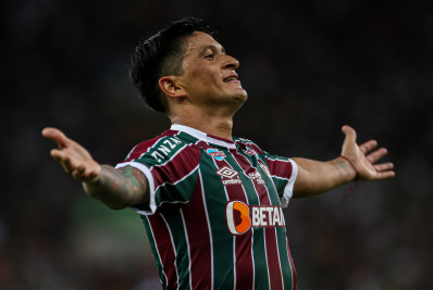 Ídolo do Fluminense, Cano pode igualar seu pior início de temporada no Brasil
