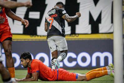 Em Manaus, Vasco vence o Audax e entra no G4 da Taça Guanabara