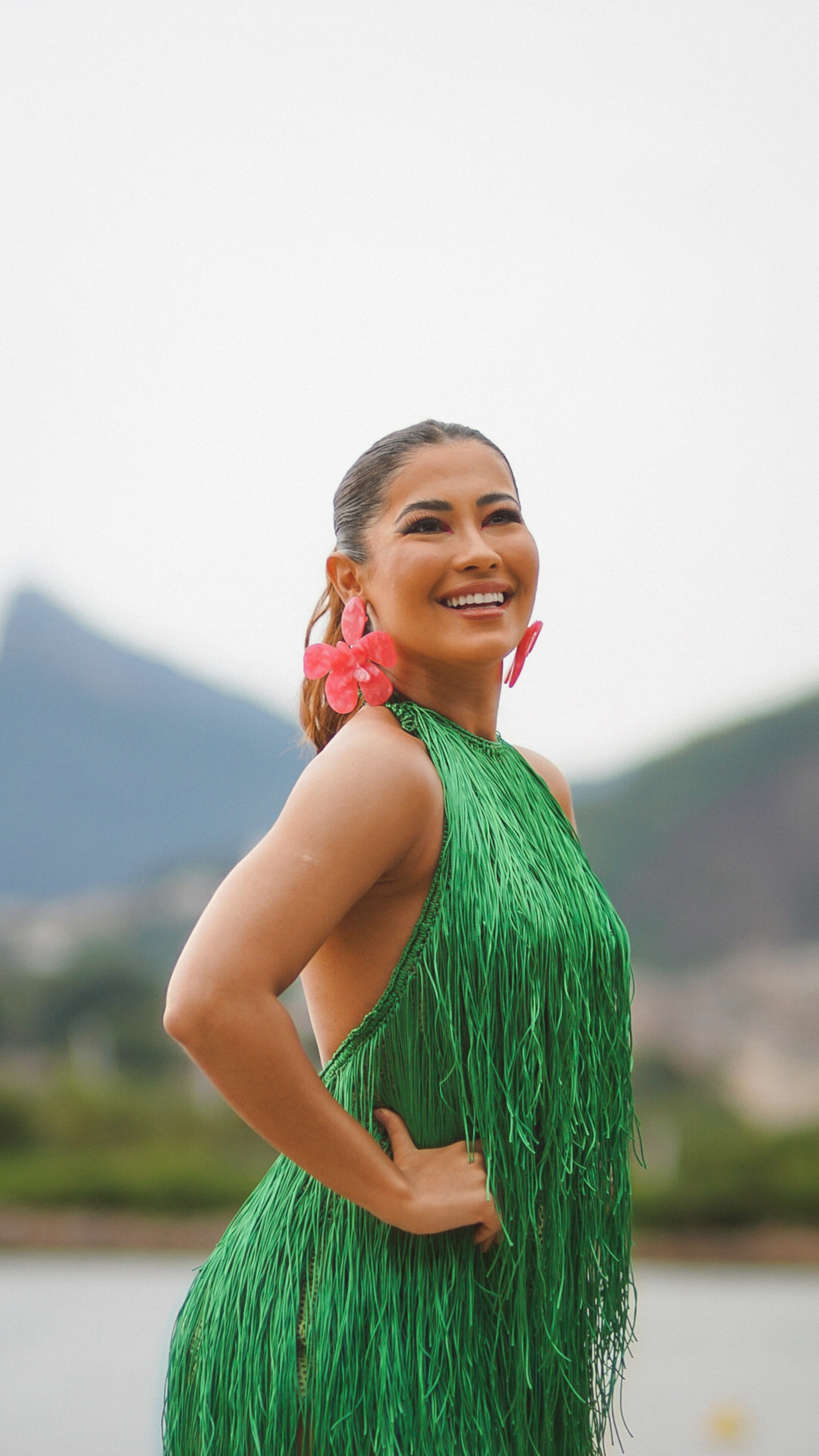 Thaynara OG estará no desfile da Mangueira em homenagem a Alcione - @falaidigao