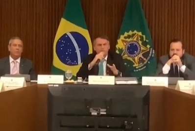 Vídeo: em reunião, Bolsonaro insinua perda nas eleições de 2022 e diz 'a gente vai ter que fazer alguma coisa antes'