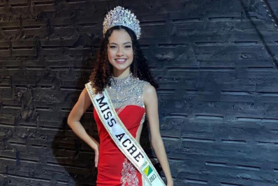 Influenciadora perde título de Miss Acre por ser mãe