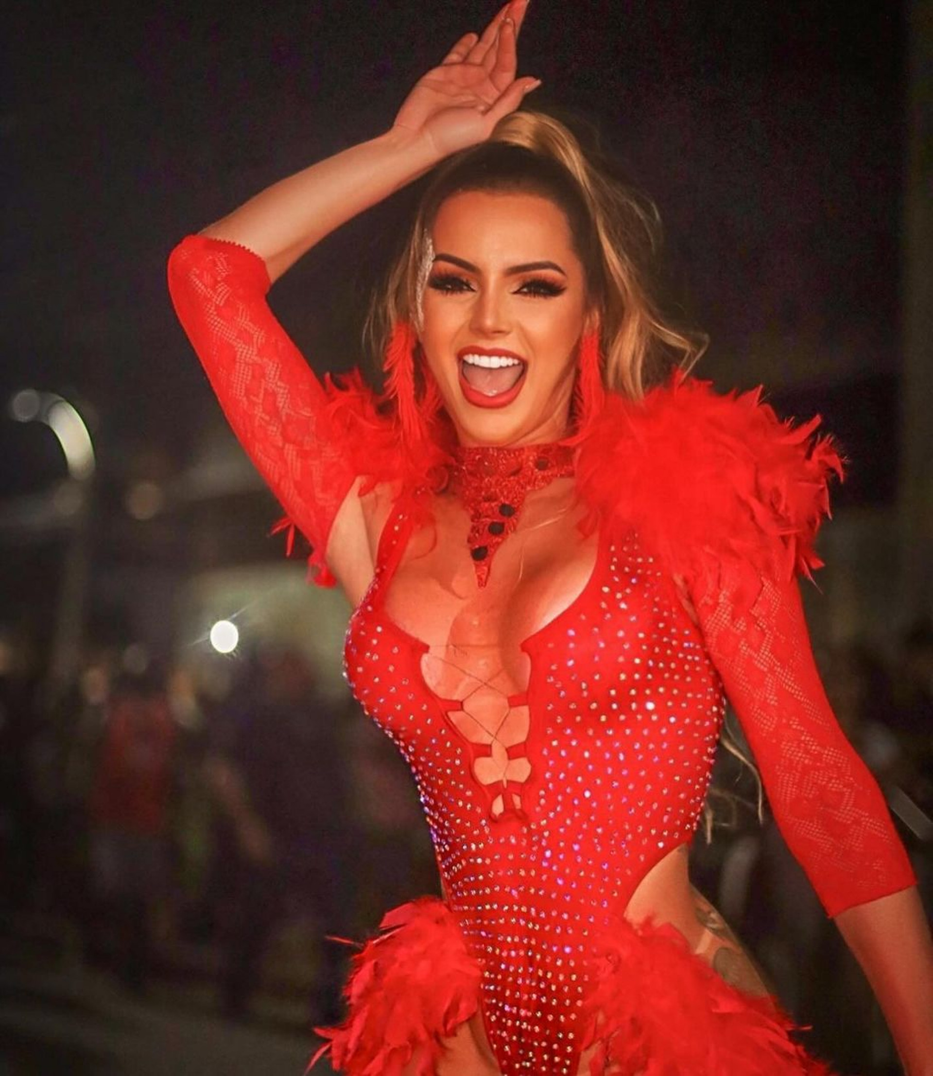 Thalita Zampirolli - Leo Cordeiro / Divulga&ccedil;&atilde;o 