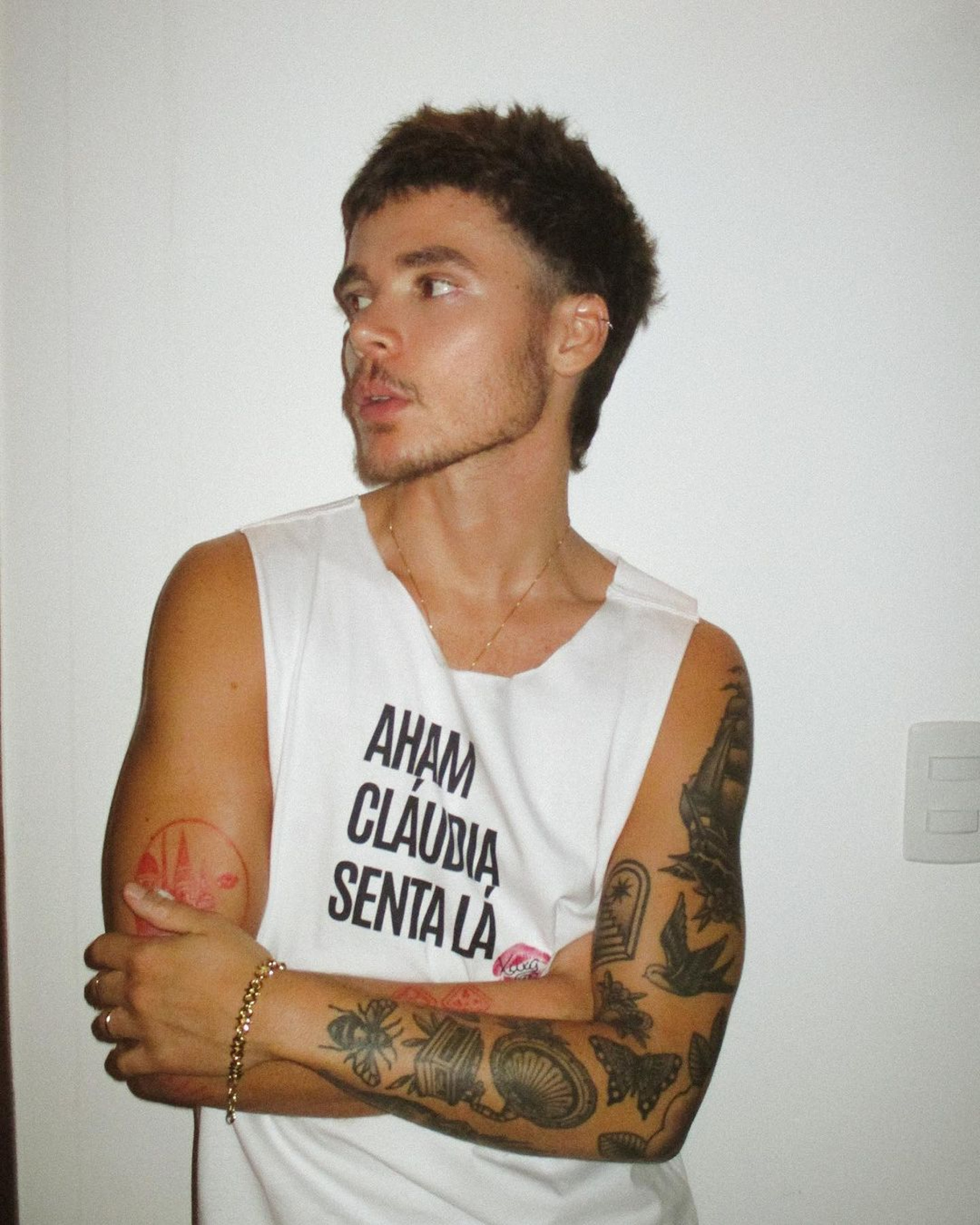 Marido de Sasha, João Lucas usa camiseta com  meme da sogra, Xuxa
 - Reprodução / Instagram 