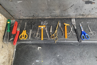 Facas e tesouras são apreendidas nos arredores do Cordão da Bola Preta