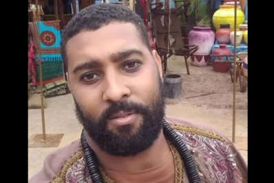 Carro de ator desaparecido é encontrado com vestígios de sangue e marcas de tiros