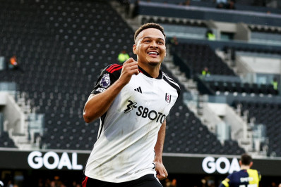 Cria do Flamengo brilha em vitória de time inglês na Premier League