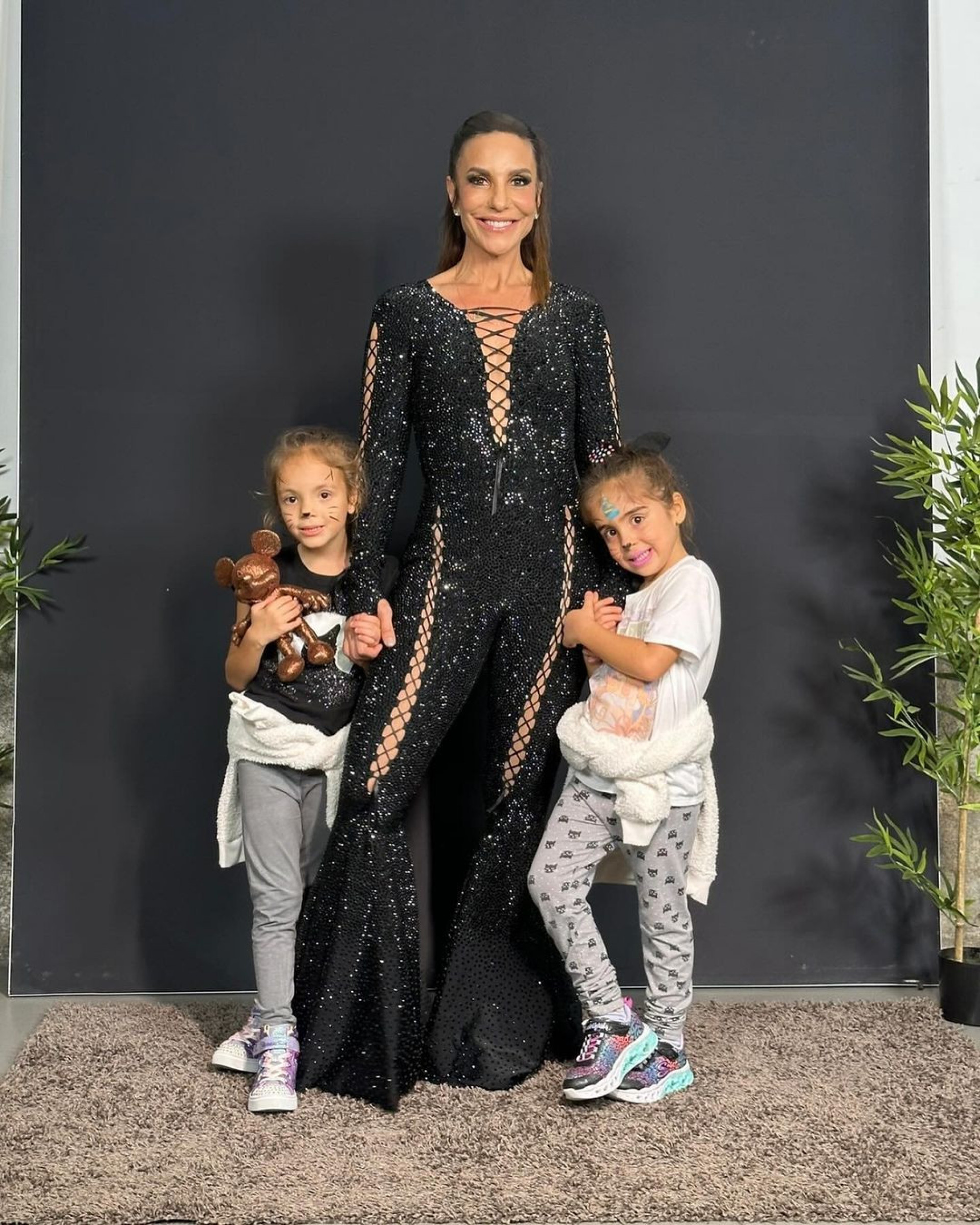 Ivete Sangalo comemora aniversário de 6 anos das filhas Marina e Helena - Reprodução / Instagram 