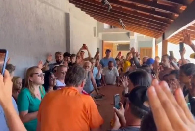 Bolsonaro posta vídeo rezando após ser alvo de operação da PF