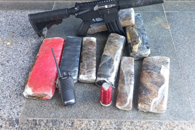 Polícia Militar apreende fuzil e granada na comunidade de Acari