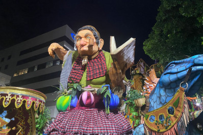 Porto da Pedra aposta em tecnologia 3D para desfile; veja fotos