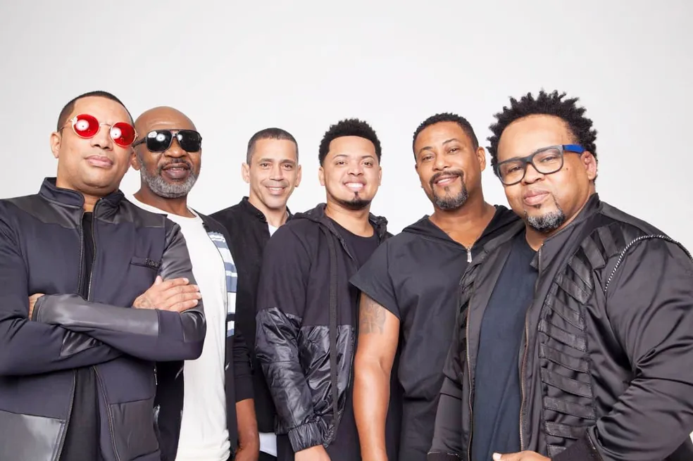 Grupo Revelação é assaltado após bloco em Salvador e um dos integrantes é esfaqueado