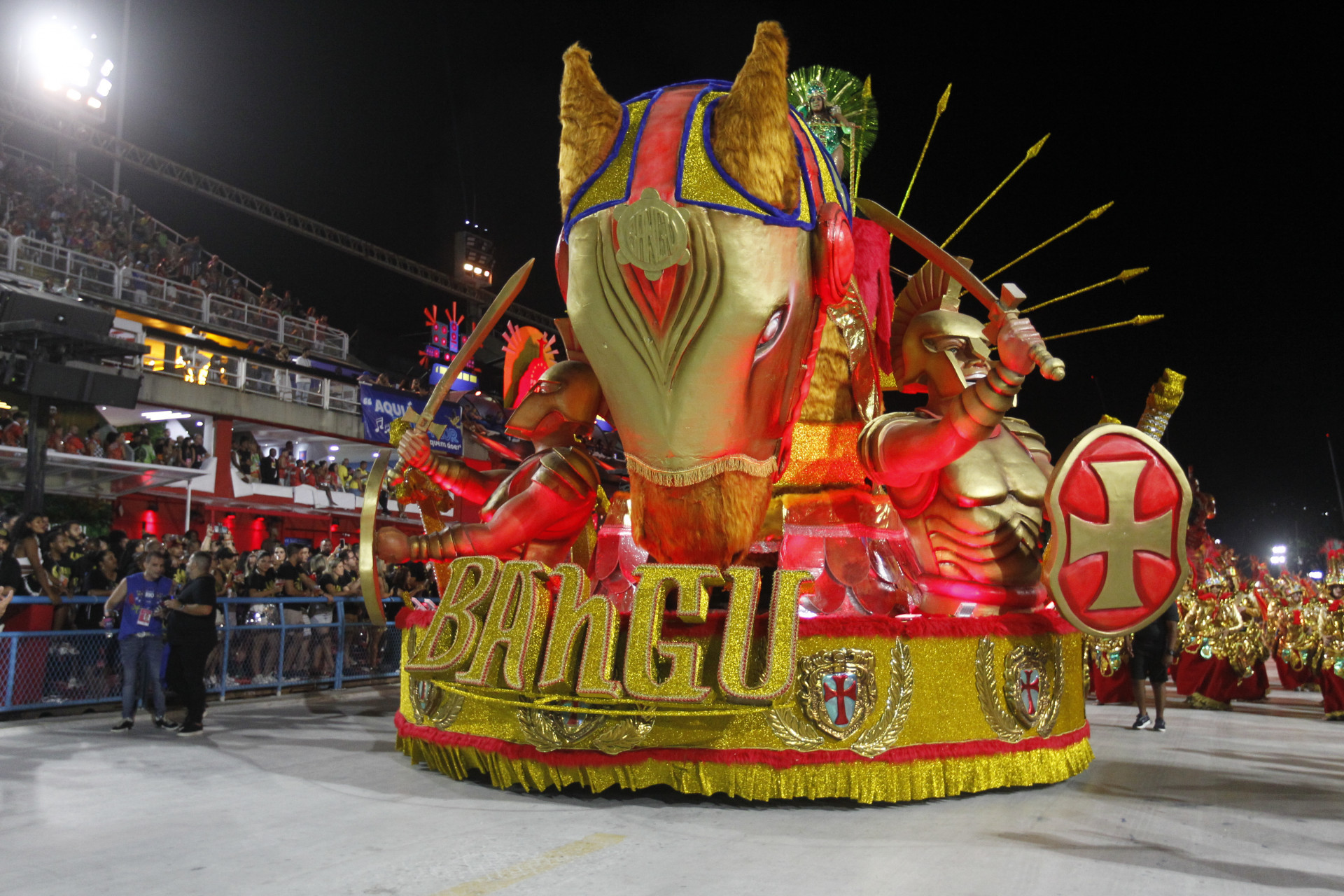 Desfile da Série Ouro Carnaval 2024 - Desfile da G.R.E.S Unidos de Bangu, na Avenida Marquês de Sapucaí, no Centro do Rio de Janeiro, neste sábado (10). Foto: Reginaldo Pimenta/Agencia O Dia

 - Reginaldo Pimenta / Agencia O Dia