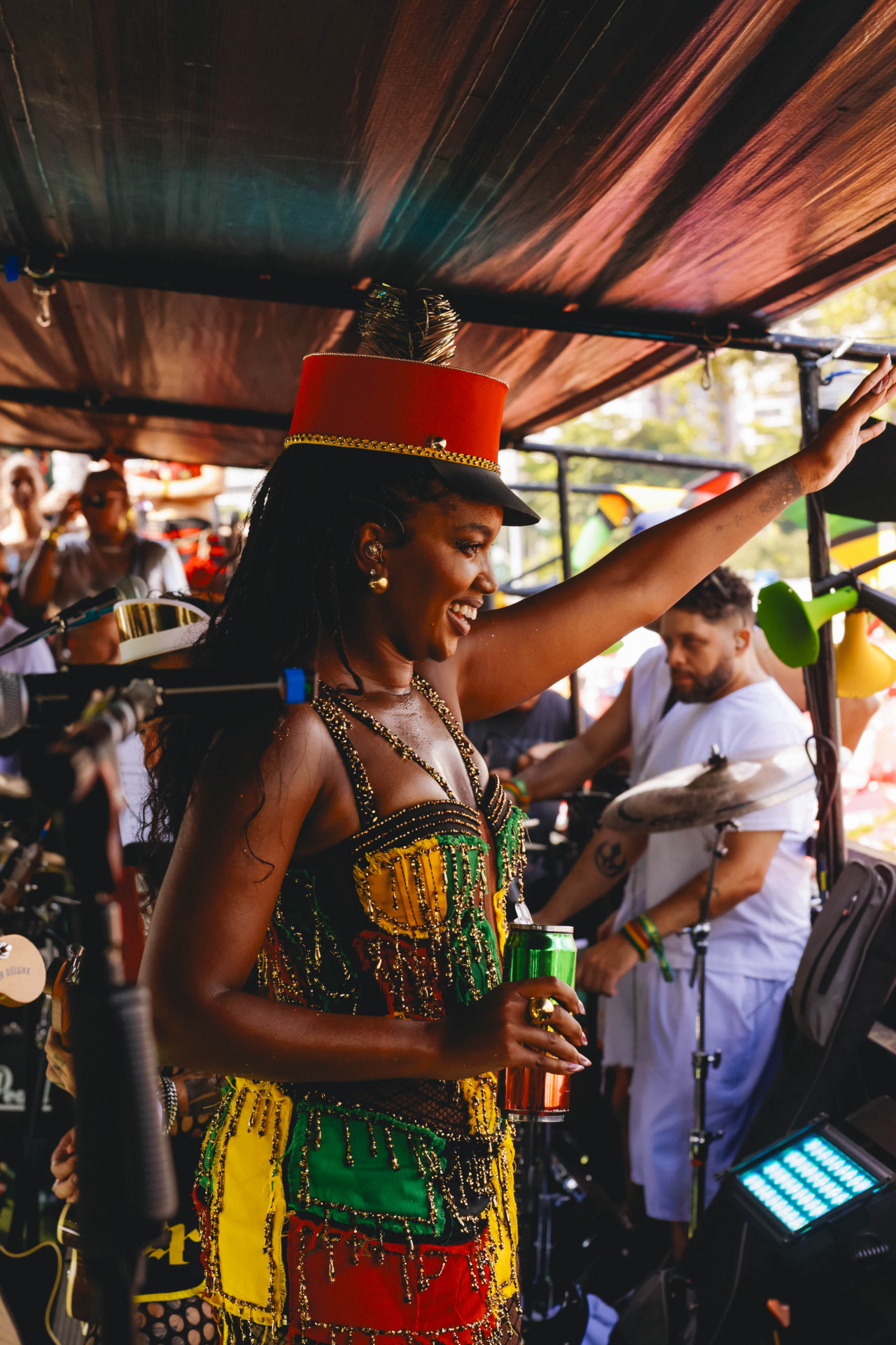 IZA recebe quase 300 mil pessoas com o bloco Bonde Pesadão
- Lana Pinho