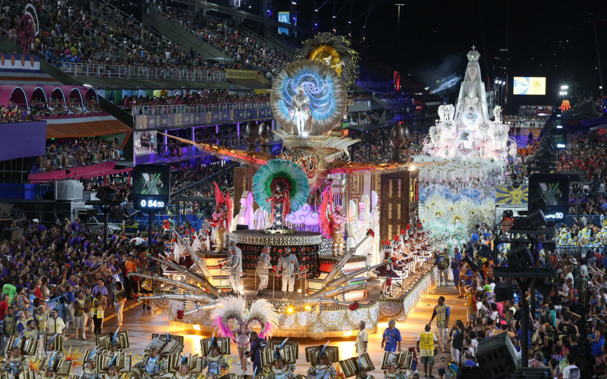 Desfile do Grupo Especial Carnaval 2024 - Desfile da G.R.E.S Unidos da Tijuca, na Avenida Marquês de Sapucaí, no Centro do Rio de Janeiro, neste domingo (11). - Cleber Mendes/Agência O Dia