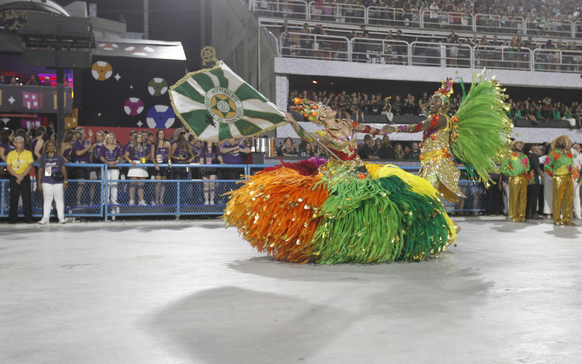 Desfile do Grupo Especial Carnaval 2024 - Desfile da G.R.E.S Independente de Padre Miguel, na Avenida Marquês de Sapucaí, no Centro do Rio de Janeiro, nesta segunda-feira (12). Reginaldo Pimenta/Agência O Dia