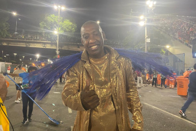 Ito Melodia exalta história do pai ao estrear pela Unidos da Tijuca