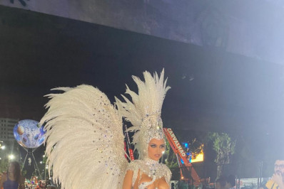 Rafa Kalimann exibe asas do 'Anjo da Sorte’ em sua estreia pela Imperatriz Leopoldinense