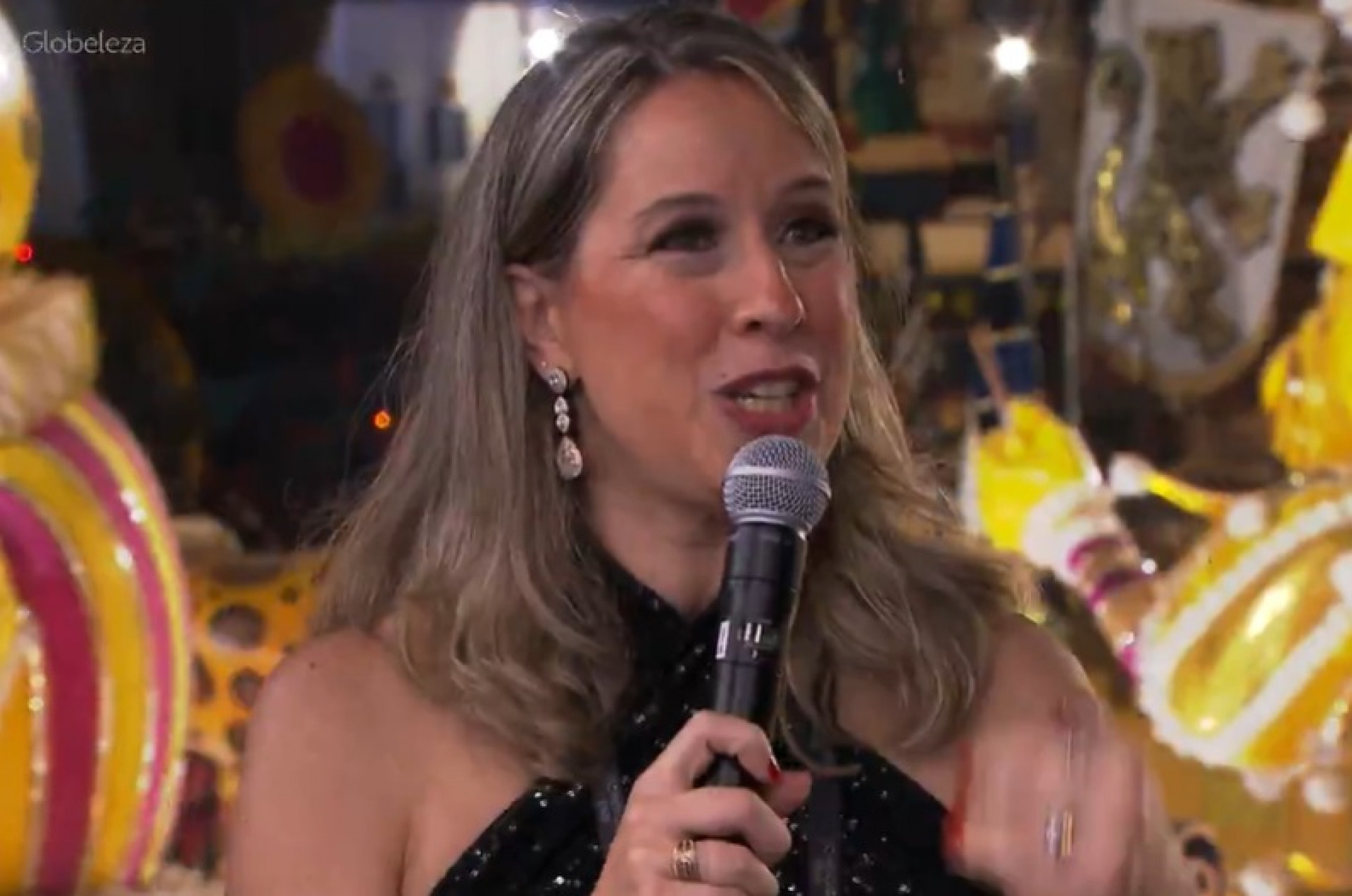 Elizabeth Tinoco é coreógrafa da comissão de frente da Grande Rio - Reprodução de vídeo / TV Globo