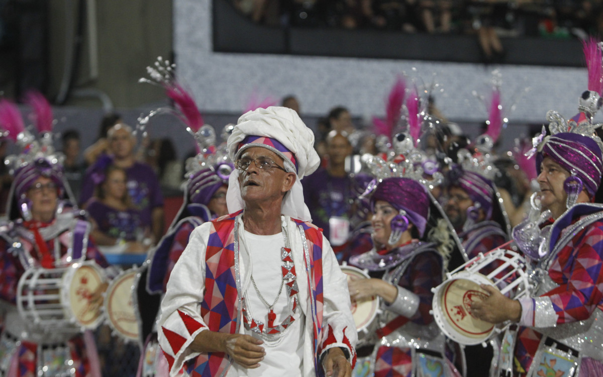 Desfile do Grupo Especial Carnaval 2024 - Desfile da G.R.E.S Unidos do Viradouro, na Avenida Marquês de Sapucaí, no Centro do Rio de Janeiro, nesta segunda-feira (12). Foto: Reginaldo Pimenta/Agência O Dia