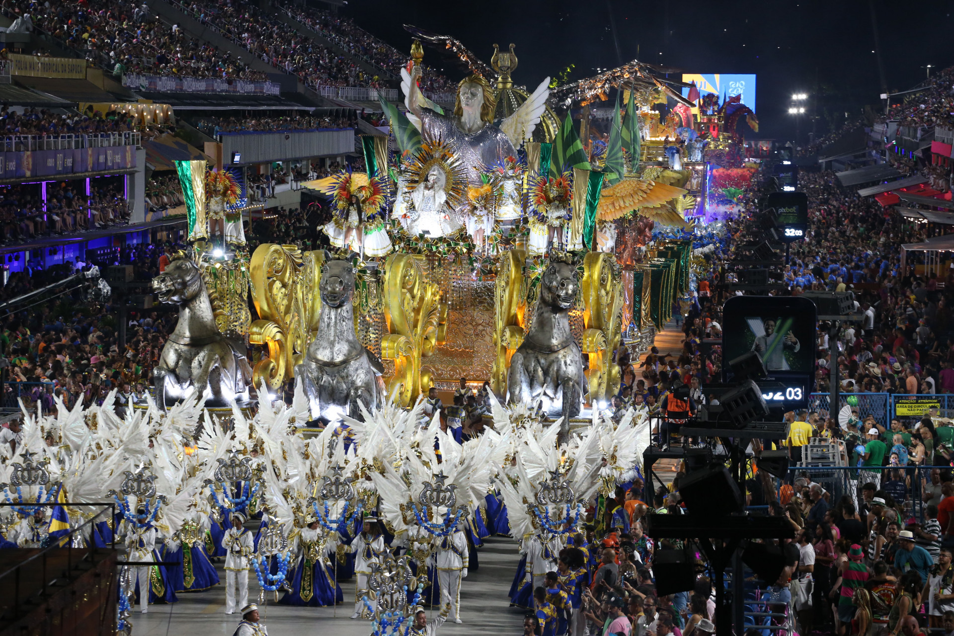 Desfile do Grupo Especial Carnaval 2024 - Desfile da G.R.E.S Paraíso do Tuiuti, na Avenida Marquês de Sapucaí, no Centro do Rio de Janeiro, nesta segunda-feira (12). - Cleber Mendes/Agência O Dia