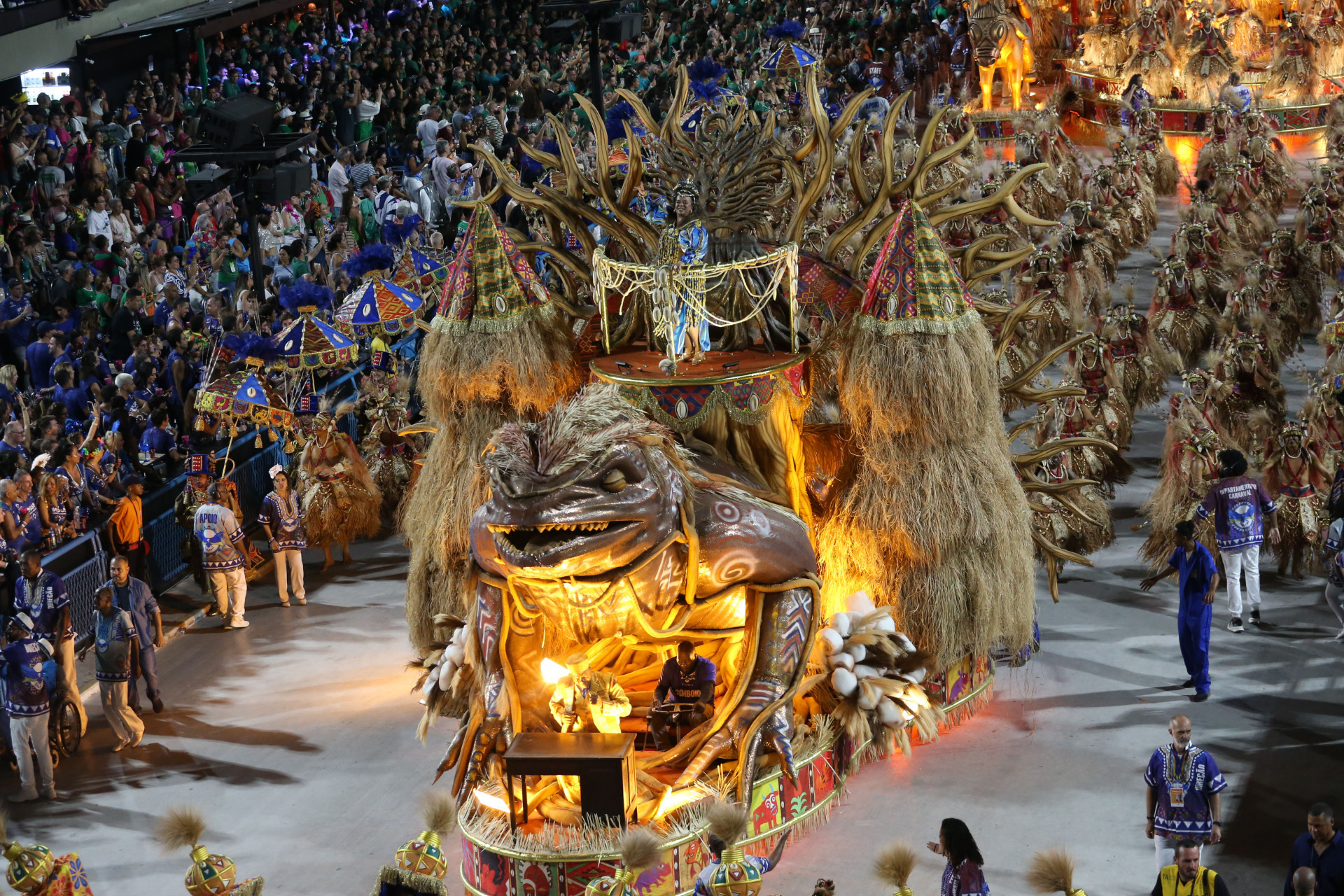 Portela Renova Com Carnavalescos Ant Nio Gonzaga E Andr Rodrigues Para O Dia Na Folia