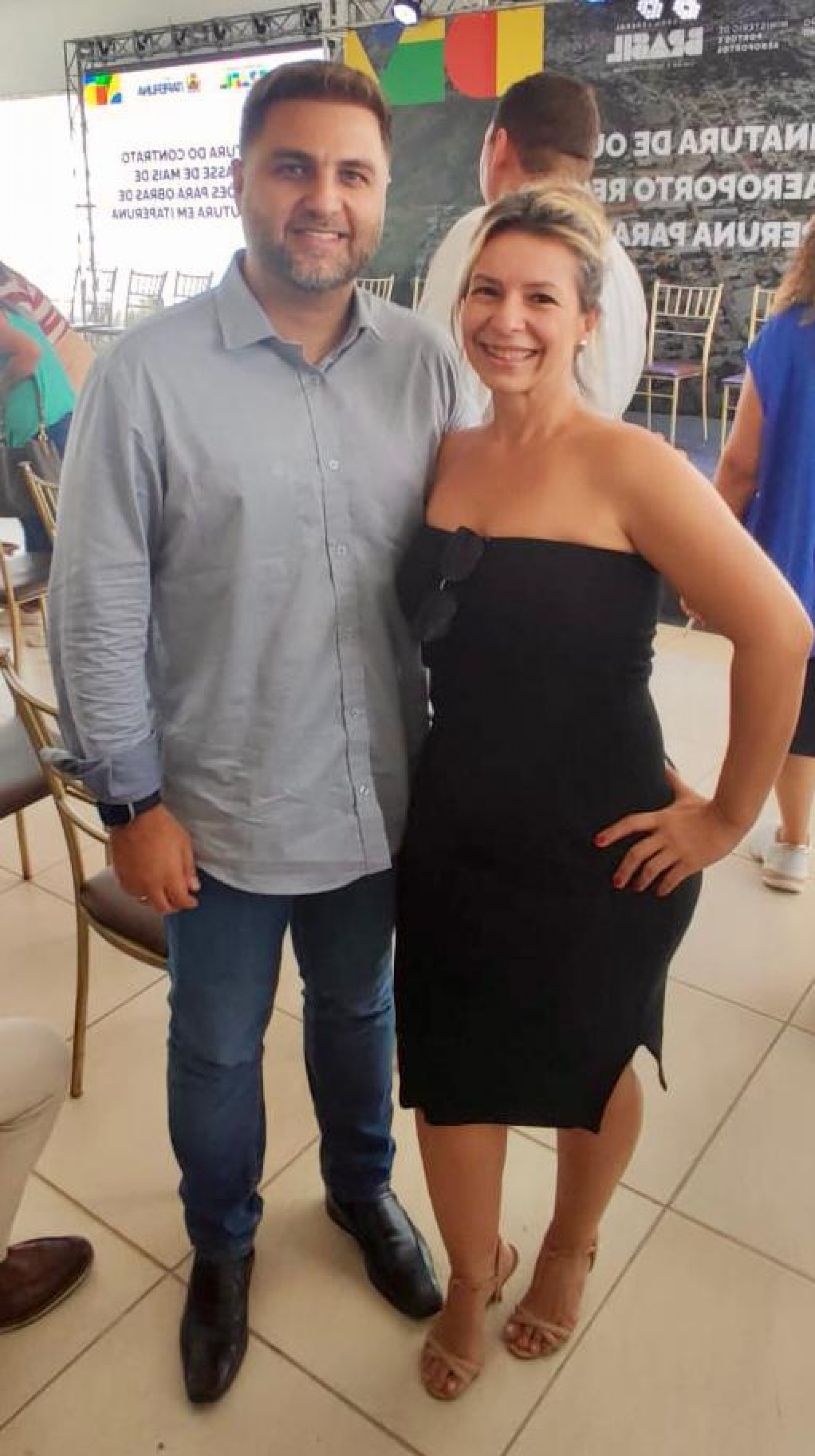 Prefeito Wladimir e jornalista Flávia Pires