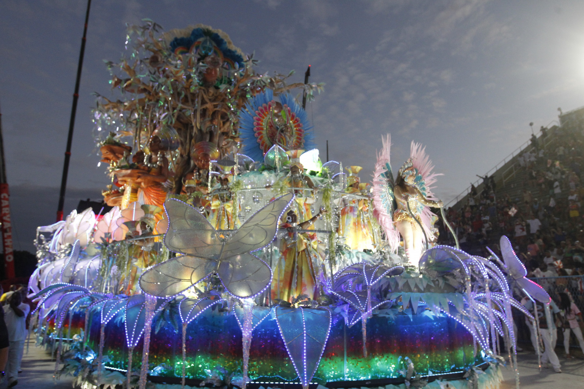 Viradouro encerrou o último dia de desfiles no Grupo Especial - Reginaldo Pimenta / Agencia O Dia