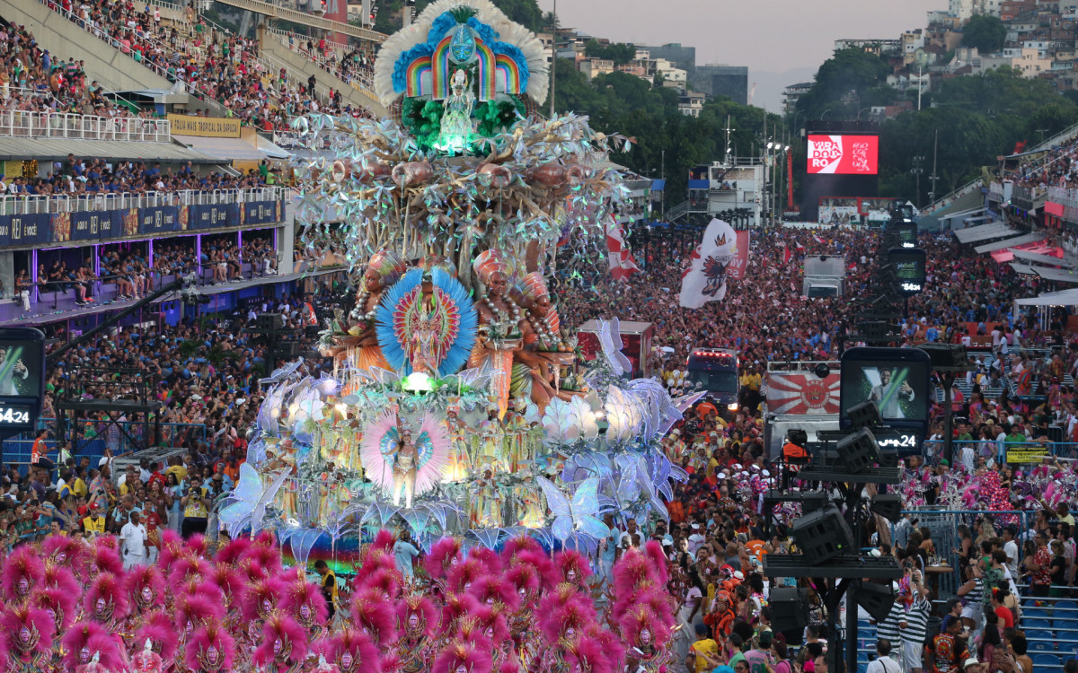 Desfile da Campe&atilde; do Carnaval 2024: Unidos do Viradouro. Cleber Mendes/Ag&ecirc;ncia O Dia - Cleber Mendes/Ag&ecirc;ncia O Dia