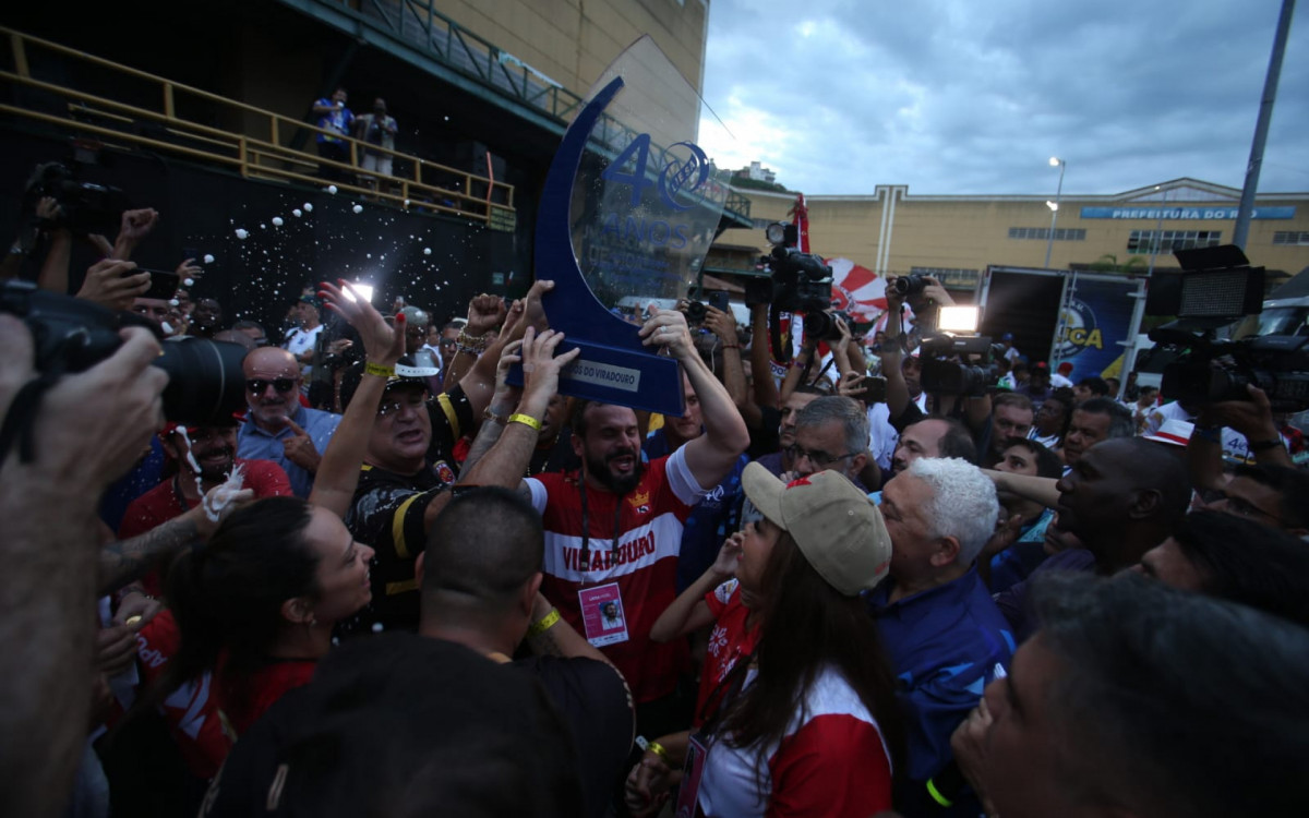 A Unidos do Viradouro ganhou o Carnaval no 40º ano do Sambódromo