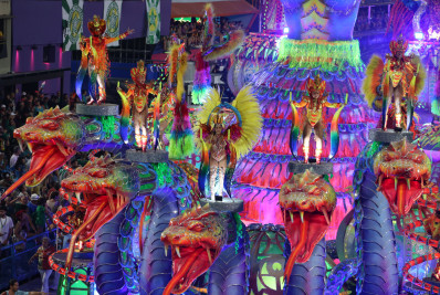 Começa venda de ingressos de arquibancadas para desfiles do Grupo Especial