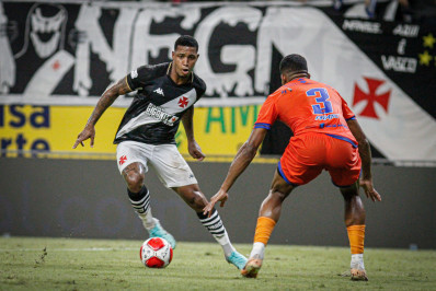 Ao lado de Léo Jardim, David é o jogador do Vasco com mais jogos no ano