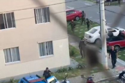 Homem é preso após invadir condomínio e fazer família refém na Zona Oeste