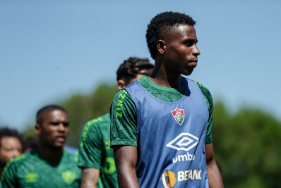 Lucumí é a novidade do Fluminense em lista de relacionados para clássico