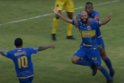 Sampaio Corrêa bate Madureira e conquista primeira vitória na história do Carioca