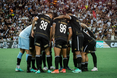 Indignado, Vasco pede punição a árbitro e reclama de gramado do Maracanã