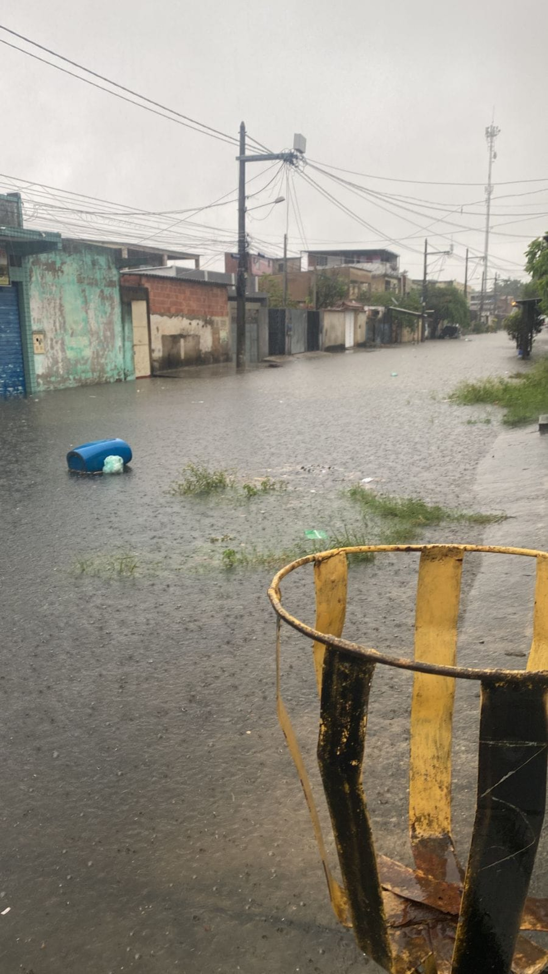 Choveu forte em Nova Iguaçu, na Baixada Fluminense