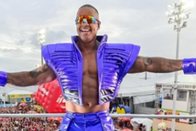 Léo Santana revela que perdeu 10kg ao cantar por mais 30 horas no Carnaval