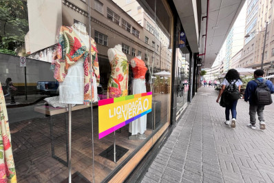 Comércio acredita em boas vendas e tem descontos de até 80% no período pós-Carnaval